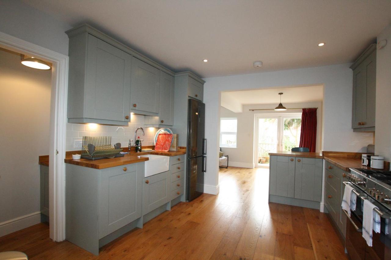 Tranquil 2 Bedroom In Totterdown Hébergement de vacances